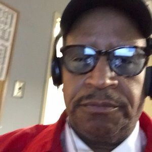 Meet your Posher, Ernest